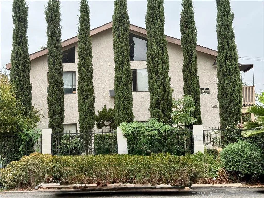 620 E Pine, Santa Ana, CA 92701