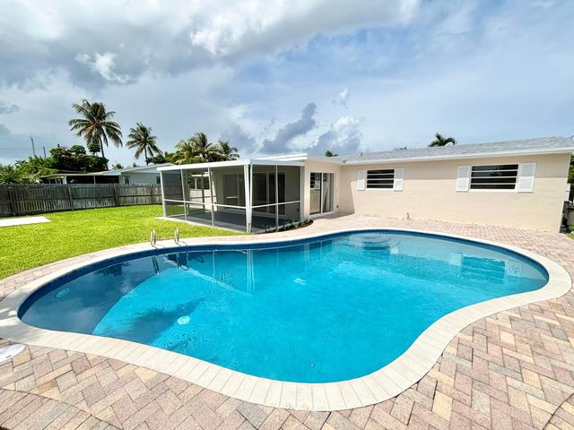 470 NE 45TH Street, Boca Raton, FL 33431