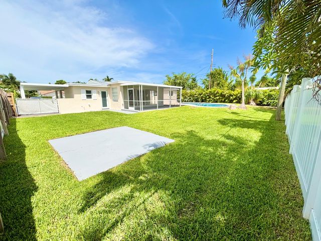 470 NE 45TH Street, Boca Raton, FL 33431
