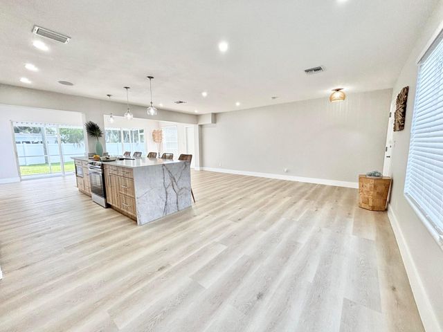 470 NE 45TH Street, Boca Raton, FL 33431