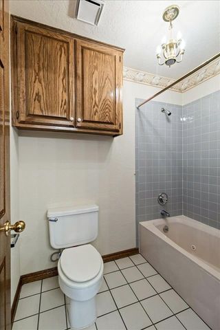 7607 NW Folkstone Way, Lawton, OK 73505