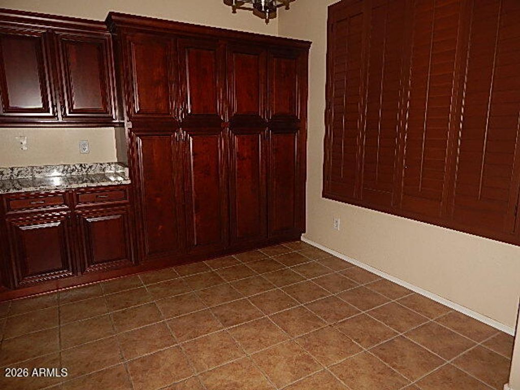 15436 W POST Circle, Surprise, AZ 85374 — photo 4