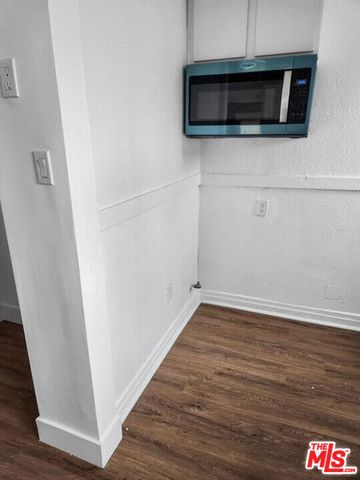 2074 W 54th Street, Los Angeles, CA 90062