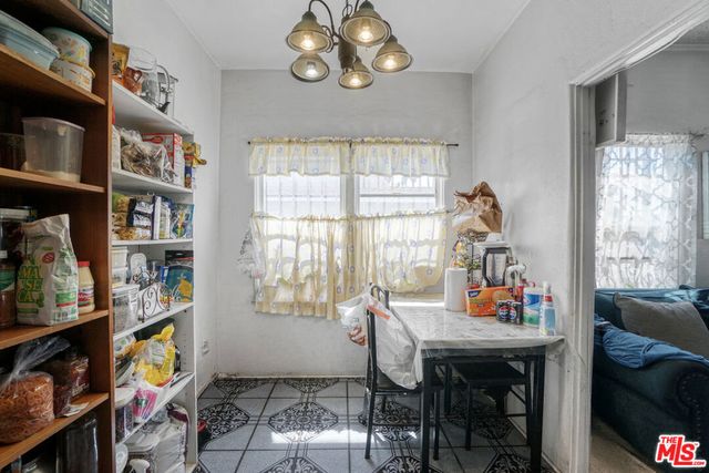 2074 W 54th Street, Los Angeles, CA 90062