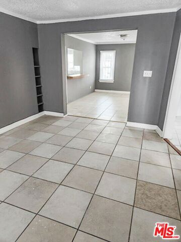 2074 W 54th Street, Los Angeles, CA 90062