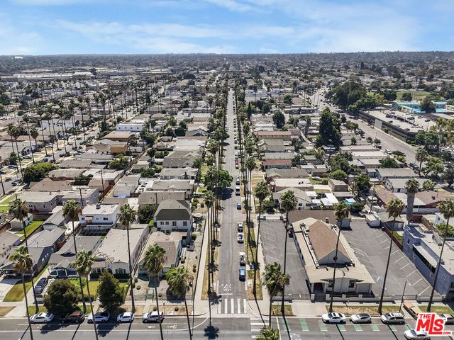 2074 W 54th Street, Los Angeles, CA 90062