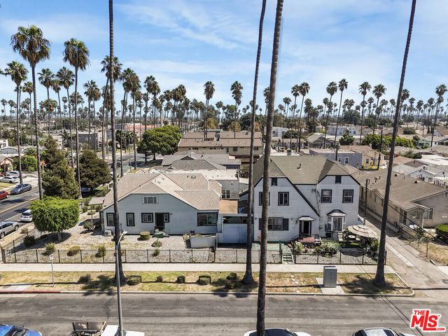2074 W 54th Street, Los Angeles, CA 90062