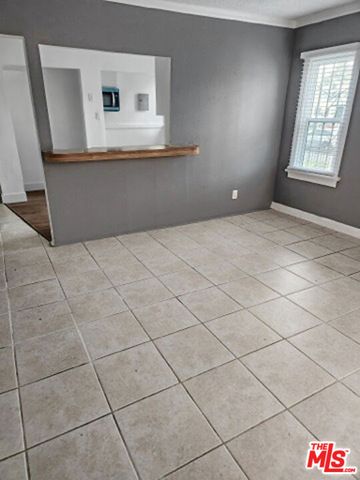 2074 W 54th Street, Los Angeles, CA 90062