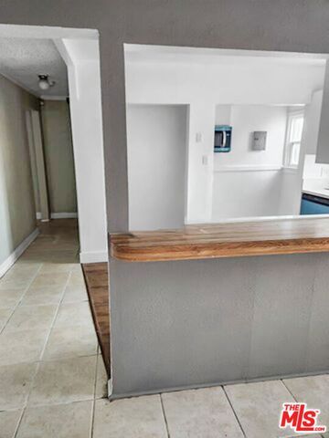 2074 W 54th Street, Los Angeles, CA 90062