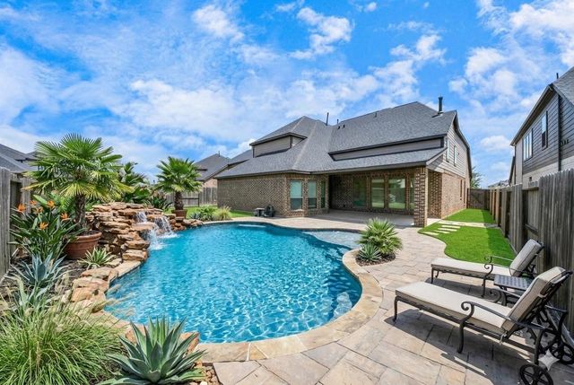 28907 NE Ridge Valley Court, Fulshear, TX 77441