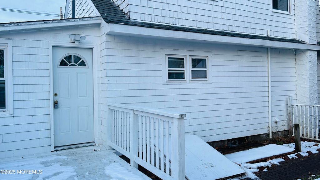 439 Mantoloking Road, Brick, NJ 08723