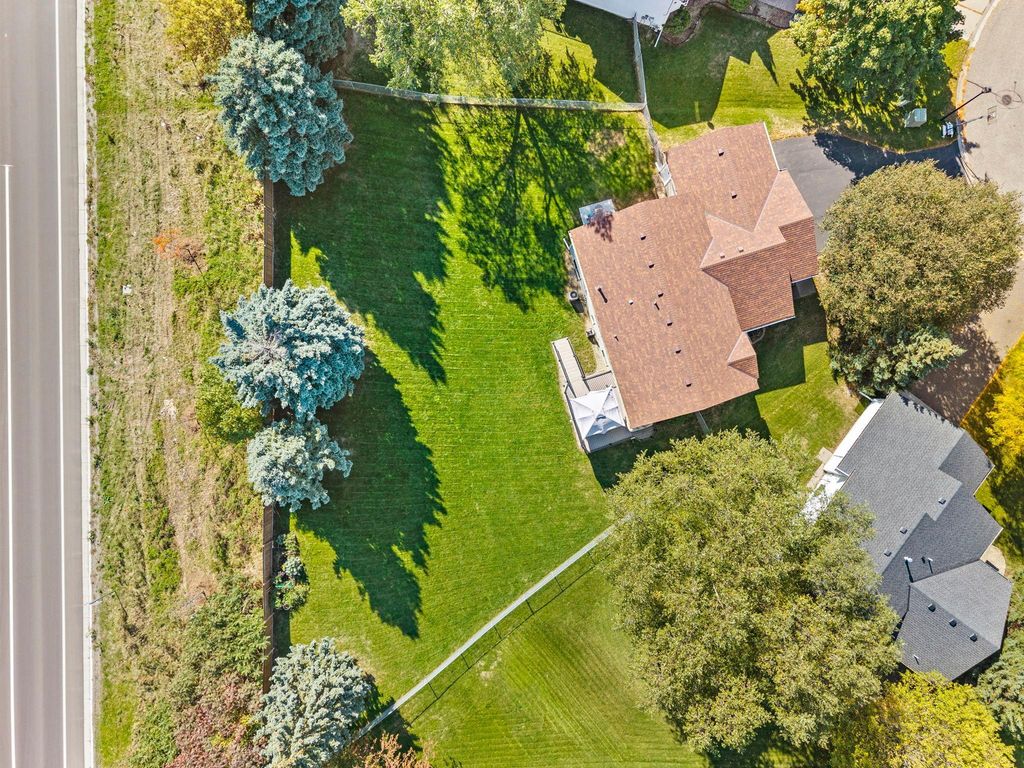 6982 Carlyle Road, Woodbury, MN 55125 — photo 3
