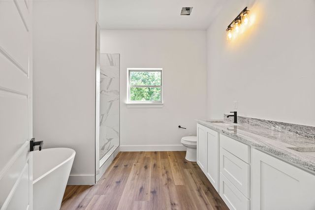 6 Moffat Lane, Bella Vista, AR 72715