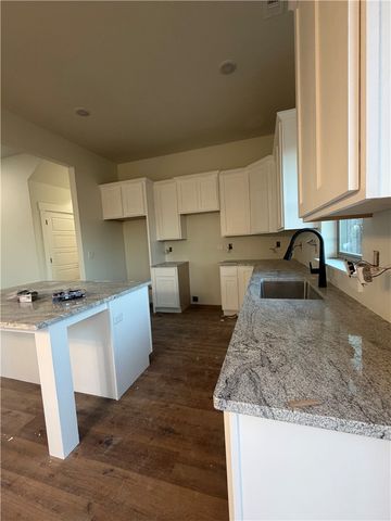 6 Moffat Lane, Bella Vista, AR 72715