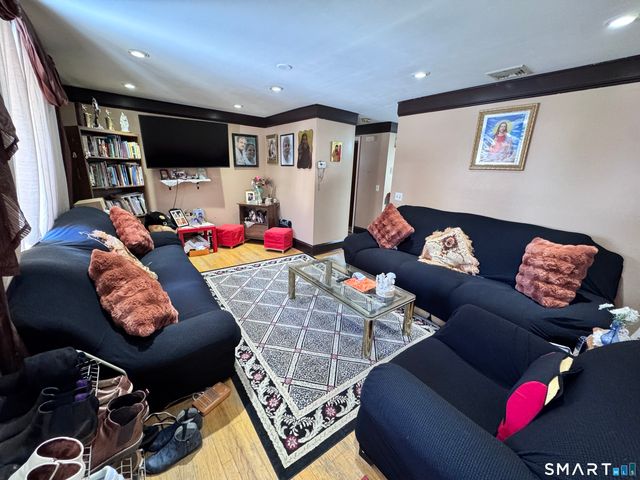 214 York Road, Fairfield, CT 06825