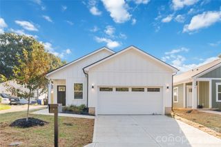 242 Institute Street, Mooresville, NC 28115