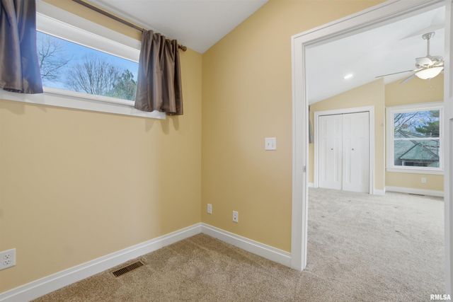 3612 N HARVARD Avenue, Peoria, IL 61614