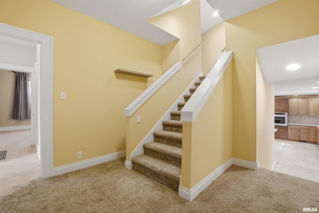 3612 N HARVARD Avenue, Peoria, IL 61614