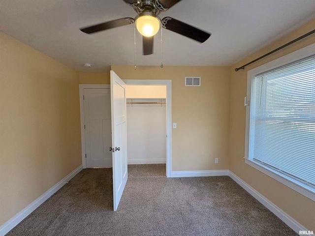 3612 N HARVARD Avenue, Peoria, IL 61614