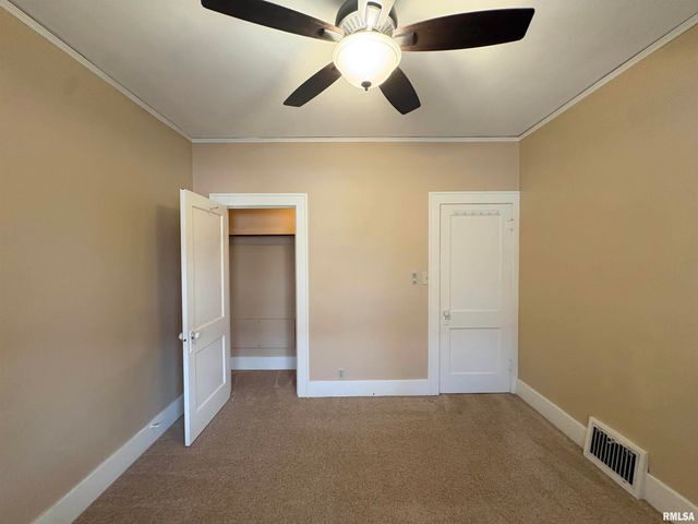 3612 N HARVARD Avenue, Peoria, IL 61614