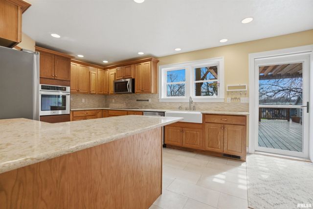 3612 N HARVARD Avenue, Peoria, IL 61614