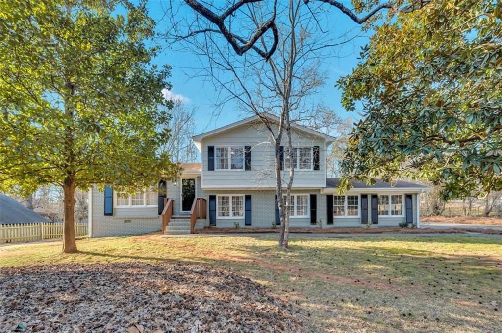 5005 Maryland Drive, Acworth, GA 30101