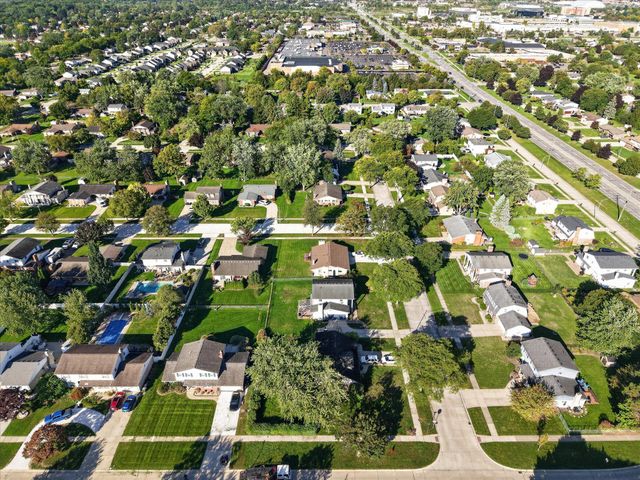 36523 Whitcomb Street, Livonia, MI 48154