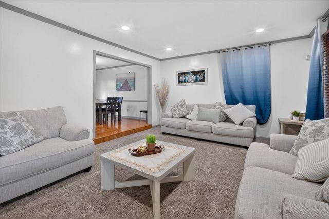36523 Whitcomb Street, Livonia, MI 48154