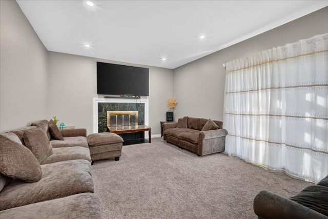 36523 Whitcomb Street, Livonia, MI 48154