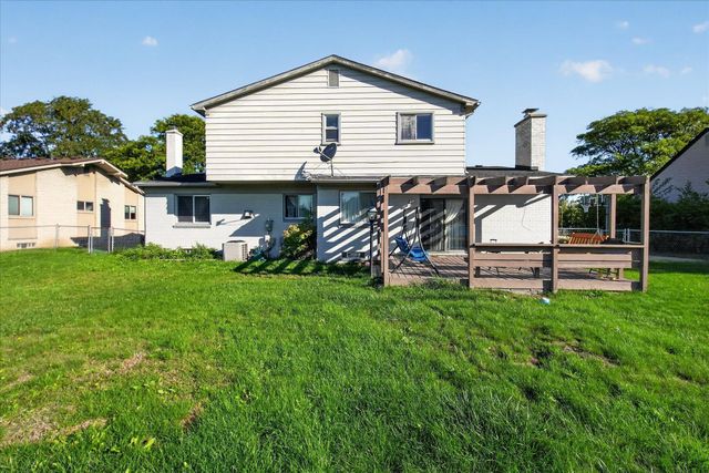 36523 Whitcomb Street, Livonia, MI 48154