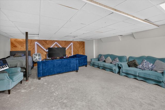 36523 Whitcomb Street, Livonia, MI 48154