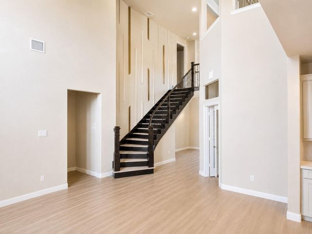 13726 Duro Bluff Drive, Cypress, TX 77429