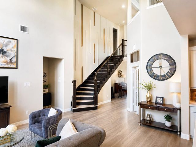 13726 Duro Bluff Drive, Cypress, TX 77429
