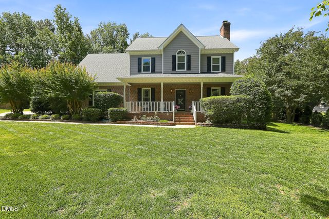 5104 Steuben Place, Fuquay Varina, NC 27526