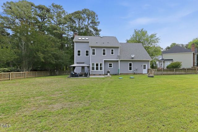 5104 Steuben Place, Fuquay Varina, NC 27526