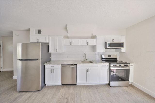 11916 133RD AVENUE, Largo, FL 33778