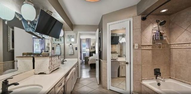 8203 Roebourne Lane, Houston, TX 77070