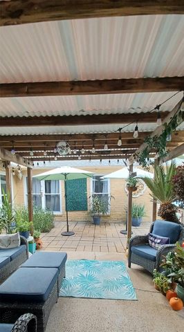 8203 Roebourne Lane, Houston, TX 77070