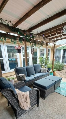 8203 Roebourne Lane, Houston, TX 77070