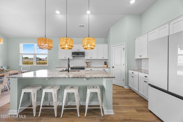215 Whalebone Avenue, Wilmington, NC 28411