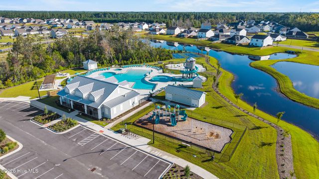 215 Whalebone Avenue, Wilmington, NC 28411