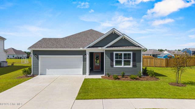 215 Whalebone Avenue, Wilmington, NC 28411