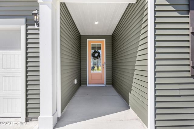 215 Whalebone Avenue, Wilmington, NC 28411
