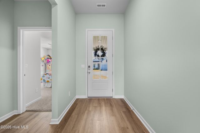 215 Whalebone Avenue, Wilmington, NC 28411