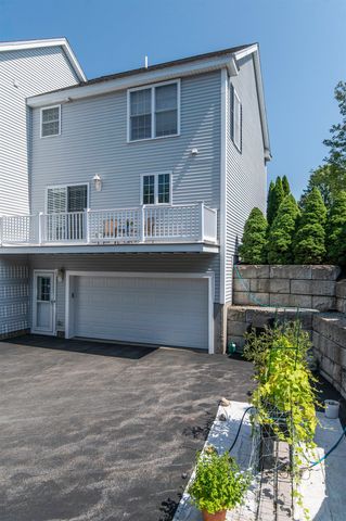 39A Albacore Way A, Portsmouth, NH 03801