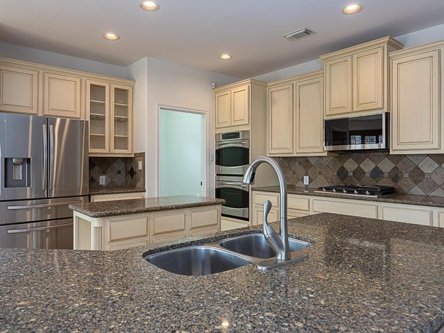 7908 Journeyville DR, Austin, TX 78735