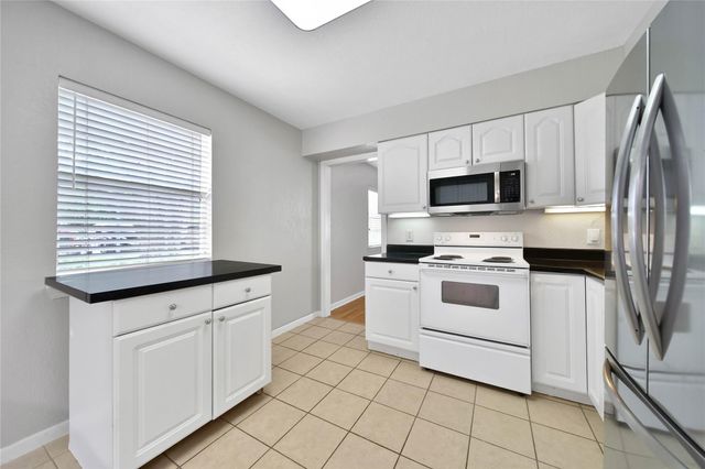 307 Lawrence Street, Tomball, TX 77375
