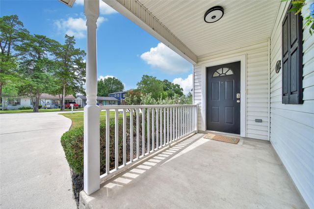 307 Lawrence Street, Tomball, TX 77375