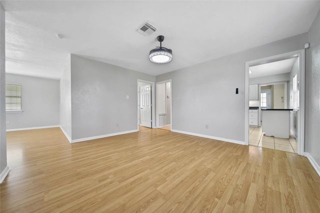 307 Lawrence Street, Tomball, TX 77375