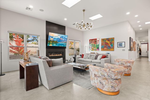 10140 Masters Drive NE, Albuquerque, NM 87111